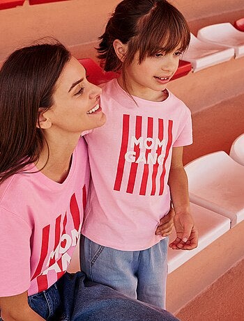 T-shirt con messaggio festa della mamma