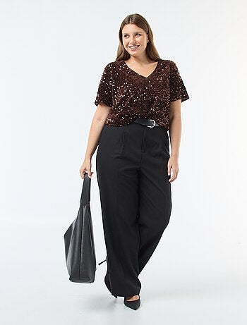 T-shirt con paillettes all-over e maniche corte