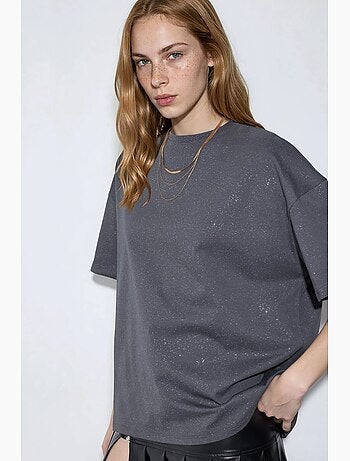 T-shirt con paillettes, girocollo e maniche corte busem