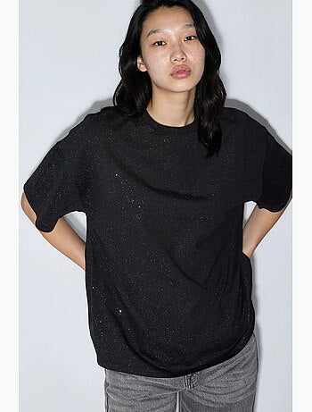 T-shirt con paillettes, girocollo e maniche corte busem