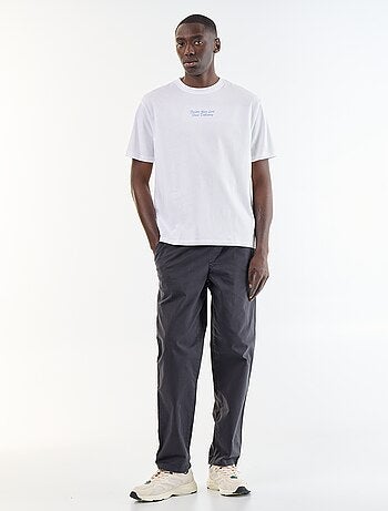 T-shirt con ricami a maniche corte