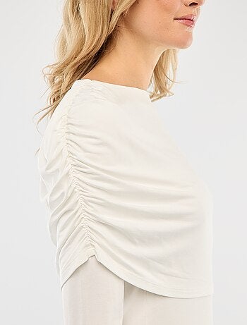 T-shirt con scollo a barca drappeggiato