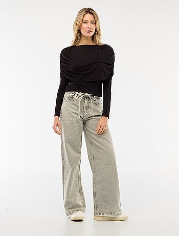 T-shirt con scollo a barca drappeggiato