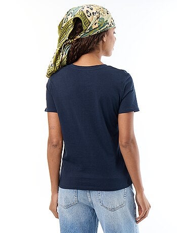 T-shirt con scollo a V