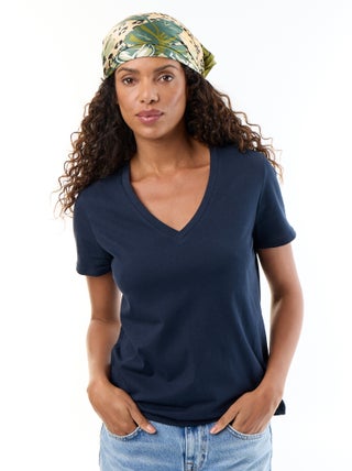 T-shirt con scollo a V
