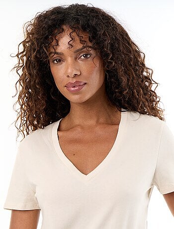 T-shirt con scollo a V