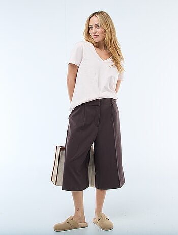 T-shirt con scollo a V