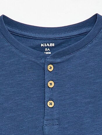 T-shirt con scollo alla tunisina