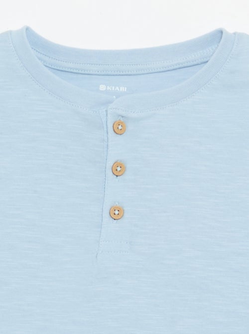 T-shirt con scollo alla tunisina - Kiabi T-shirt con scollo alla tunisina - Kiabi