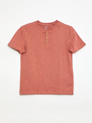 T-shirt con scollo alla tunisina