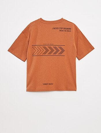 T-shirt con scritta stampata