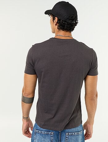 T-shirt con stampa fantasia a maniche corte