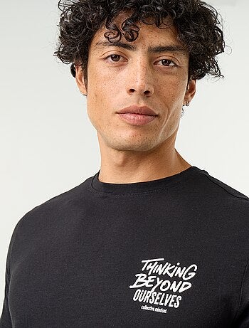 T-shirt con stampa fantasia a maniche corte