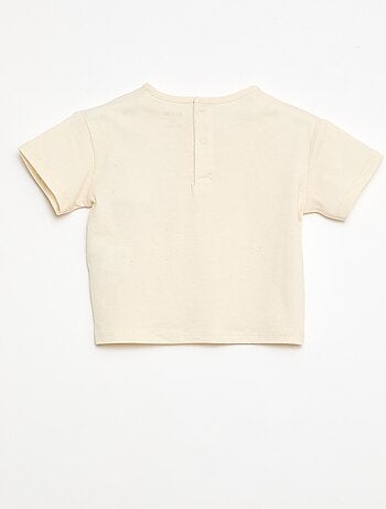 T-shirt con taschino originale e ricamo