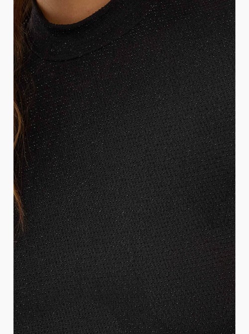 T-shirt corta collo alto aderente maglia manica corta hiccup - Kiabi T-shirt corta collo alto aderente maglia manica corta hiccup - Kiabi