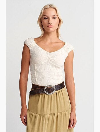 T-shirt corta in pizzo aderente manica corta dilvin