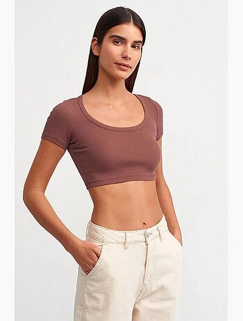 T-shirt crop a coste da donna dilvin