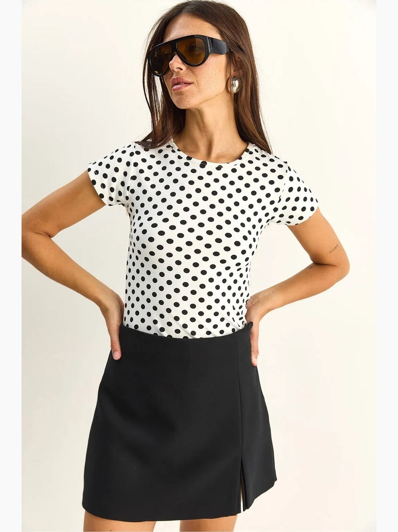 T-shirt crop a pois con girocollo lucci Bianco Nero - Kiabi