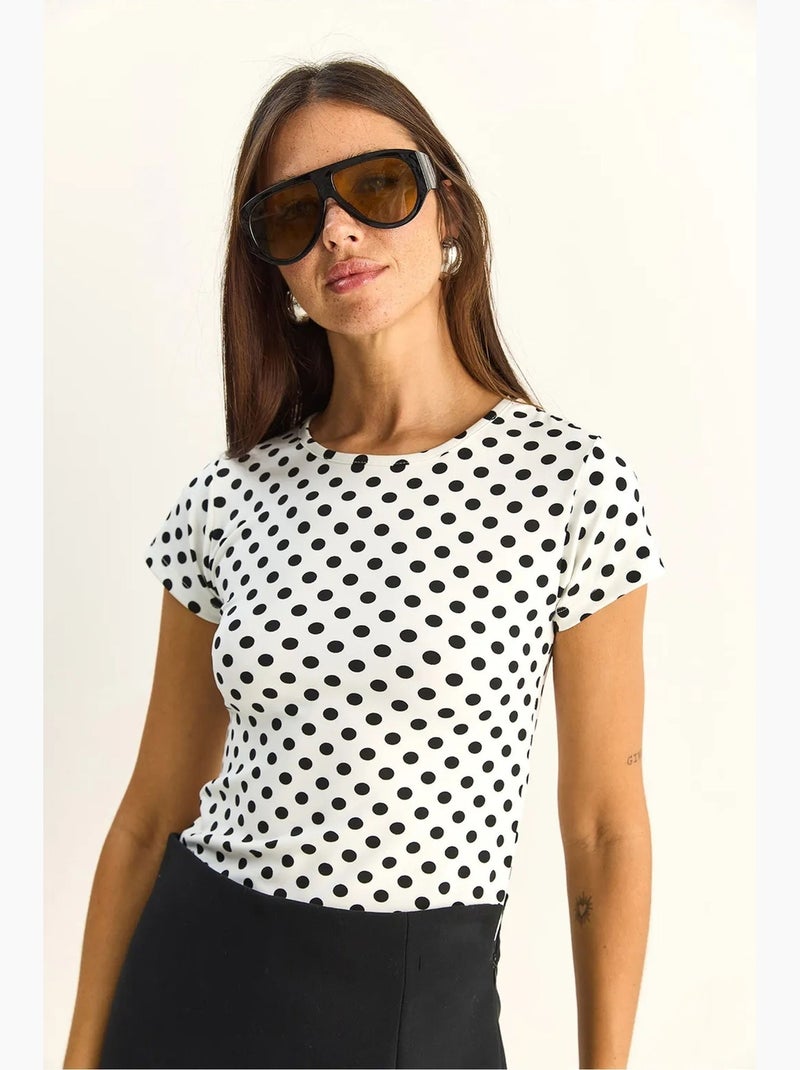 T-shirt crop a pois con girocollo lucci Bianco Nero - Kiabi