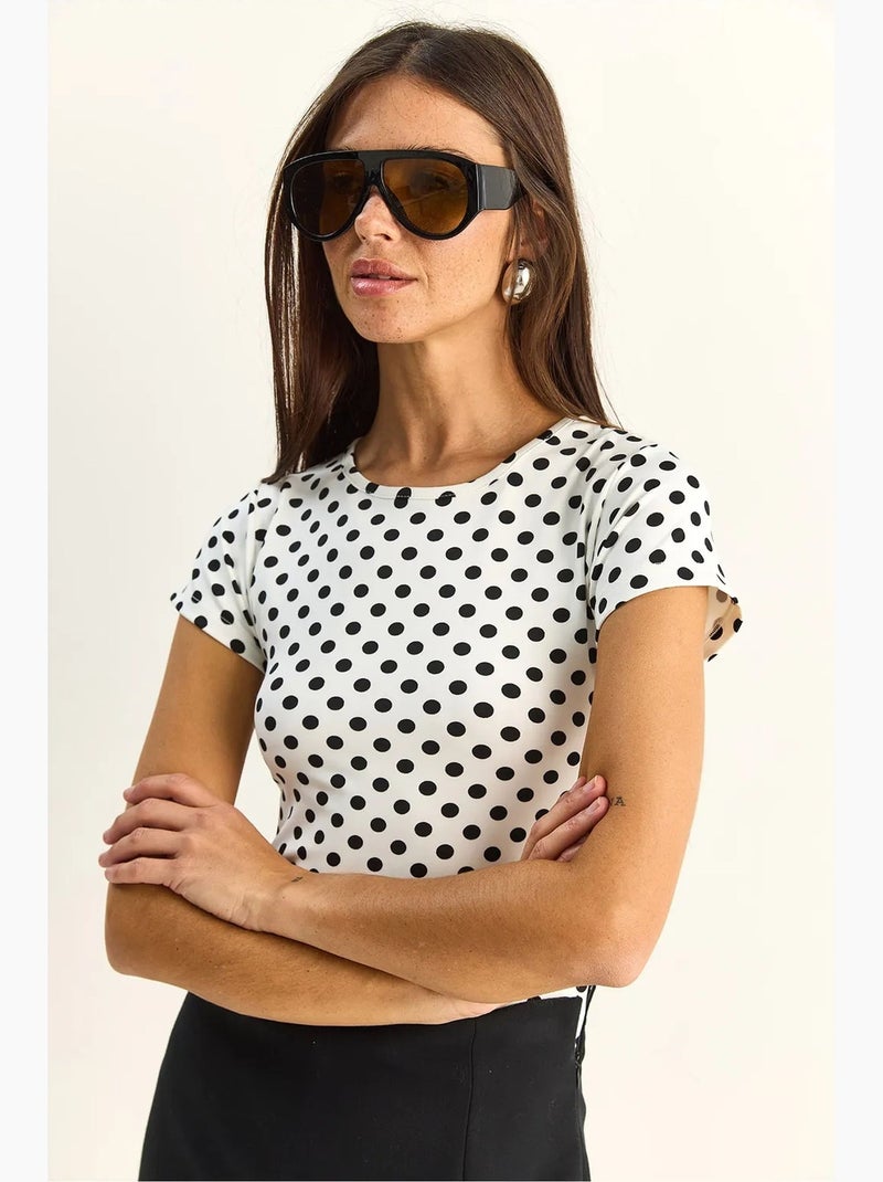 T-shirt crop a pois con girocollo lucci Bianco Nero - Kiabi