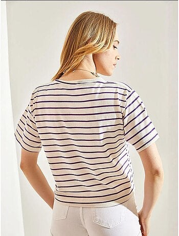 T-shirt crop a righe boxy con girocollo lucci