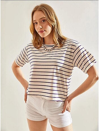 T-shirt crop a righe boxy con girocollo lucci
