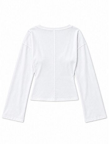T-shirt crop con scollo a v, vestibilità slim busem