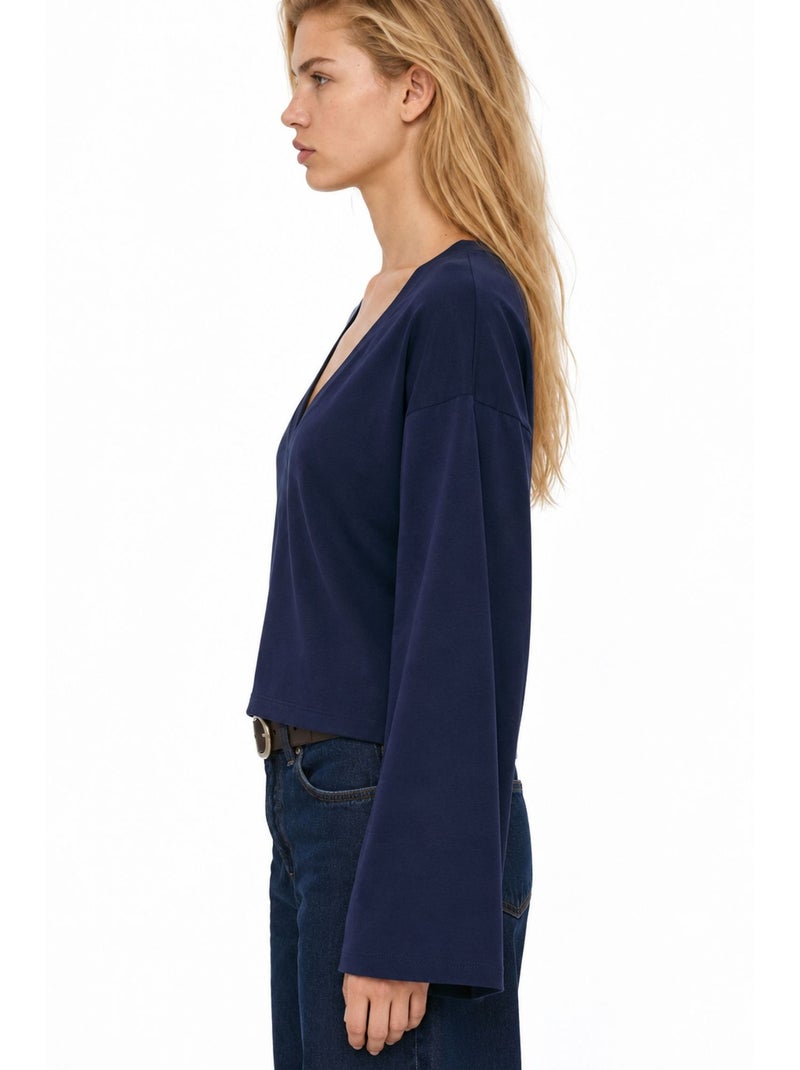 T-shirt crop con scollo a v, vestibilità slim busem Blu marino - Kiabi