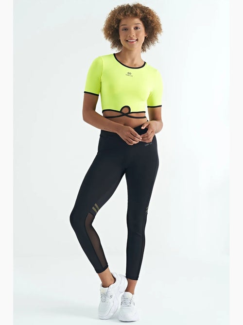 T-shirt crop elasticizzata con girocollo tommy - Kiabi T-shirt crop elasticizzata con girocollo tommy - Kiabi