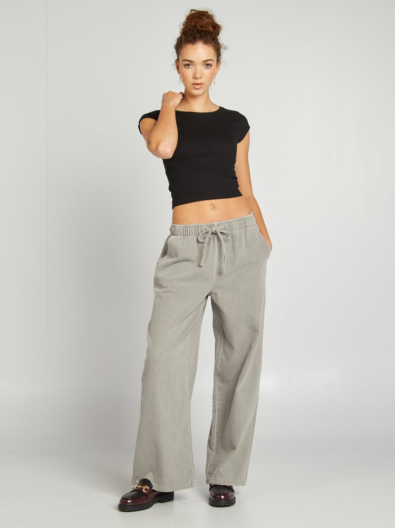 T-shirt crop top a maniche corte nero - Kiabi