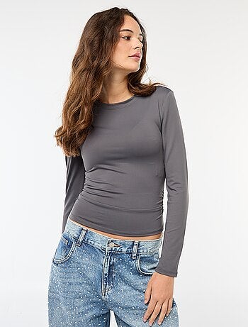 T-shirt cropped con effetto stropicciato