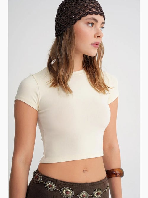T-shirt cropped in maglia aderente mixray - Kiabi T-shirt cropped in maglia aderente mixray - Kiabi