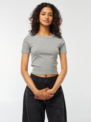 T-shirt cropped maniche corte