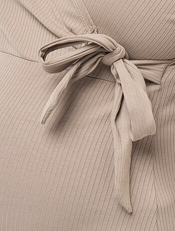 T-shirt da allattamento incrociata davanti