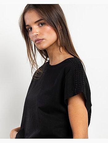 T-shirt da donna a maniche corte con spalline ADMAS