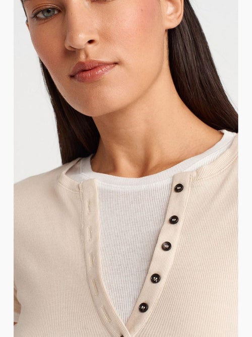T-shirt da donna in cotone con scollo a v e bottoni dilvin - Kiabi T-shirt da donna in cotone con scollo a v e bottoni dilvin - Kiabi