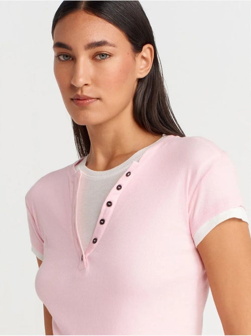 T-shirt da donna in cotone con scollo a v e bottoni dilvin - Kiabi T-shirt da donna in cotone con scollo a v e bottoni dilvin - Kiabi