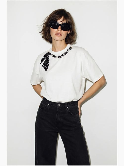 T-shirt da donna in cotone ed elastan lucci - Kiabi T-shirt da donna in cotone ed elastan lucci - Kiabi