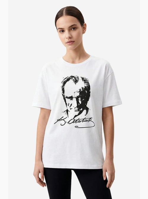 T-shirt da donna in cotone ed elastan tommy - Kiabi T-shirt da donna in cotone ed elastan tommy - Kiabi