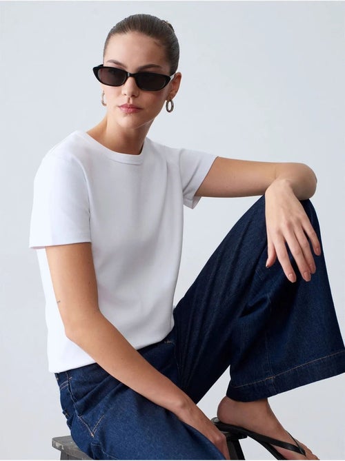 T-shirt da donna tinta unita con girocollo dilvin - Kiabi T-shirt da donna tinta unita con girocollo dilvin - Kiabi