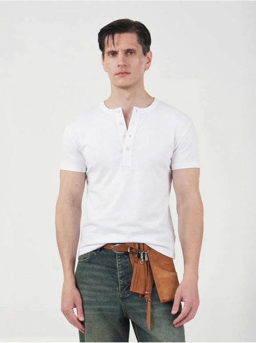 T-shirt da uomo slim fit in cotone con girocollo giesto - Kiabi T-shirt da uomo slim fit in cotone con girocollo giesto - Kiabi