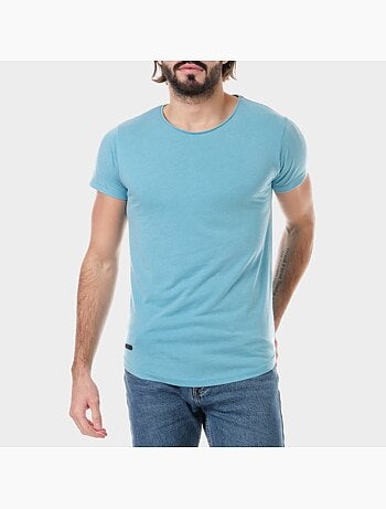 T-shirt di colore sbiadito