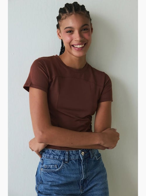 T-shirt donna con girocollo slim fit in modal penti - Kiabi T-shirt donna con girocollo slim fit in modal penti - Kiabi