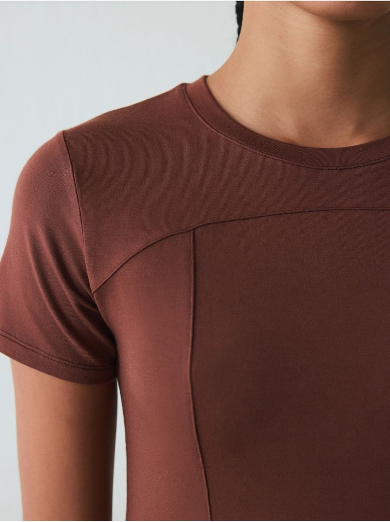 T-shirt donna con girocollo slim fit in modal penti Marrone - Kiabi