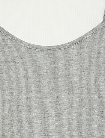 T-shirt effetto 2-in-1 con canotta