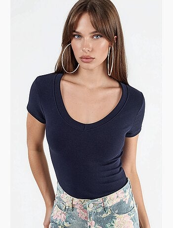T-shirt elastica a maniche corte con scollo a v busem