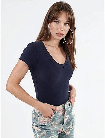 T-shirt elastica a maniche corte con scollo a v busem