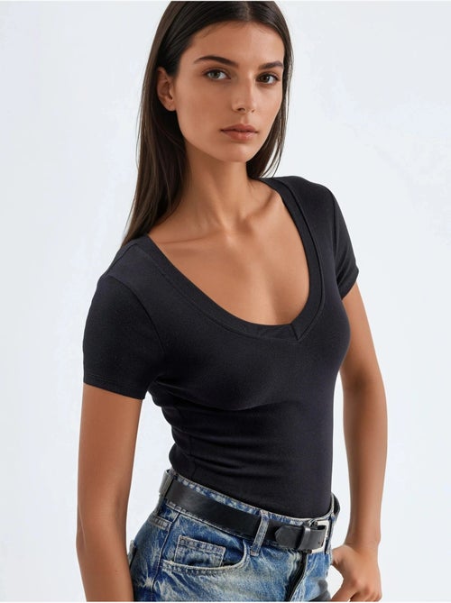 T-shirt elastica a maniche corte con scollo a v busem - Kiabi T-shirt elastica a maniche corte con scollo a v busem - Kiabi