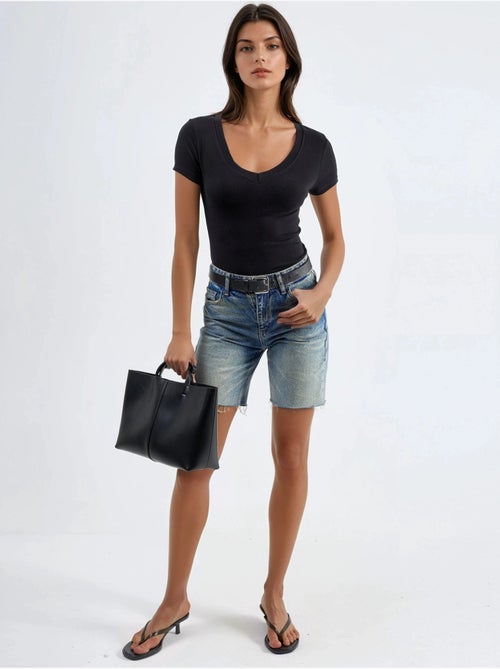 T-shirt elastica a maniche corte con scollo a v busem - Kiabi T-shirt elastica a maniche corte con scollo a v busem - Kiabi