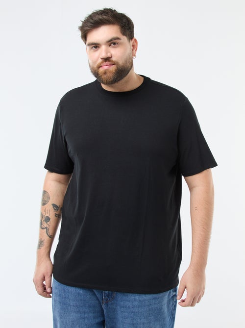 T-shirt girocollo a tinta unita in jersey da uomo - Kiabi T-shirt girocollo a tinta unita in jersey da uomo - Kiabi
